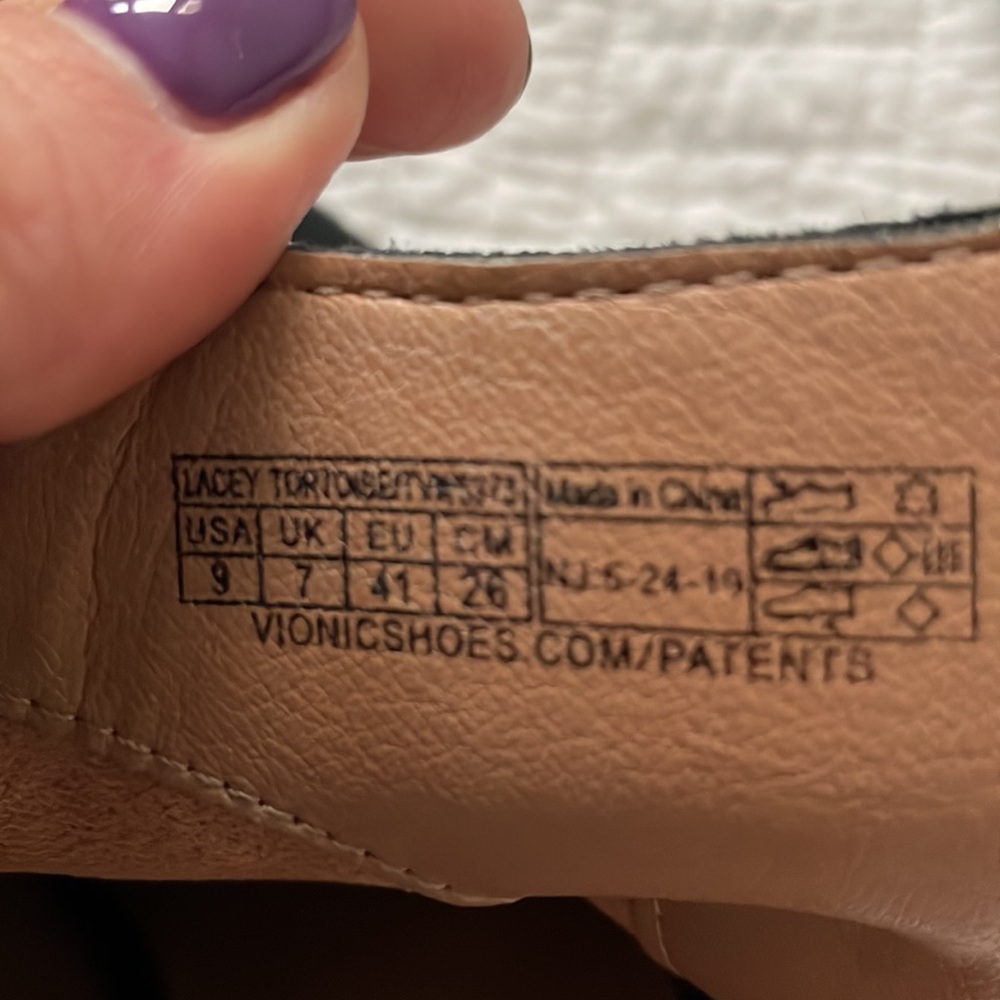 Super Stylish Tortoise Heels. - image 6